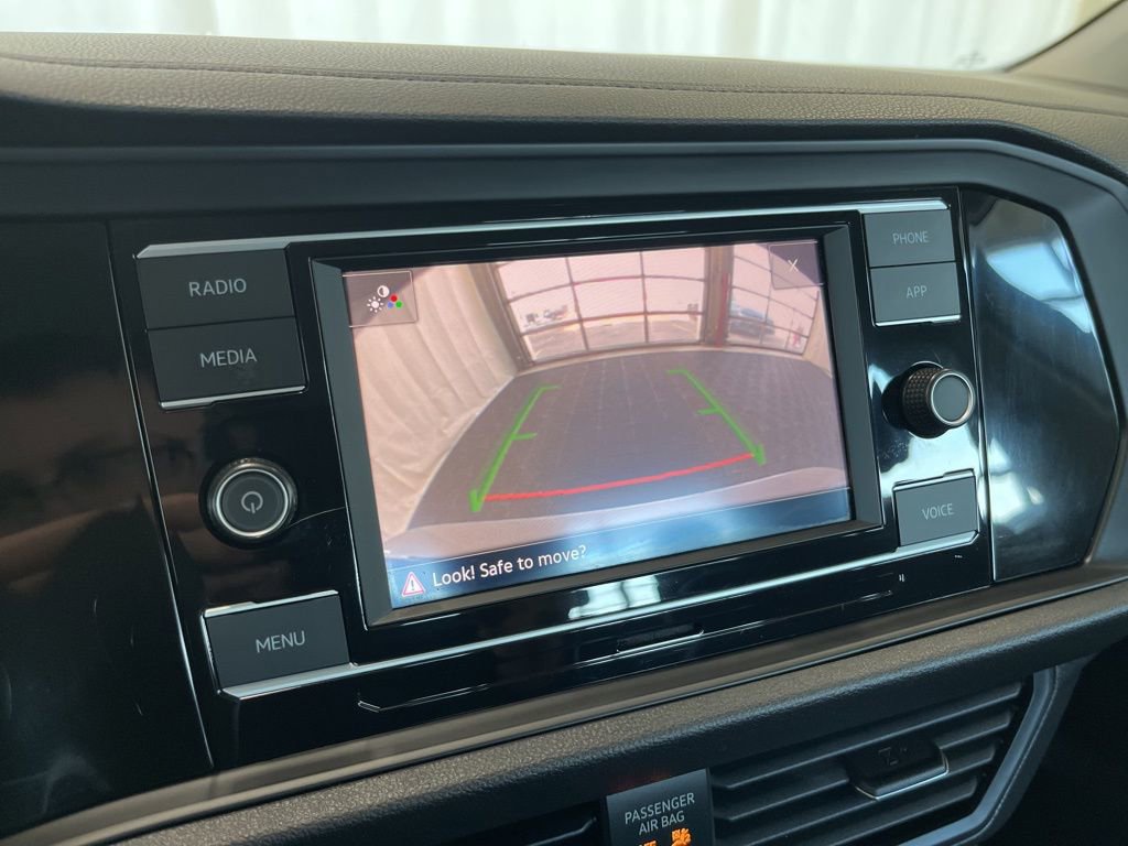 Used 2022 Volkswagen Jetta S image 14