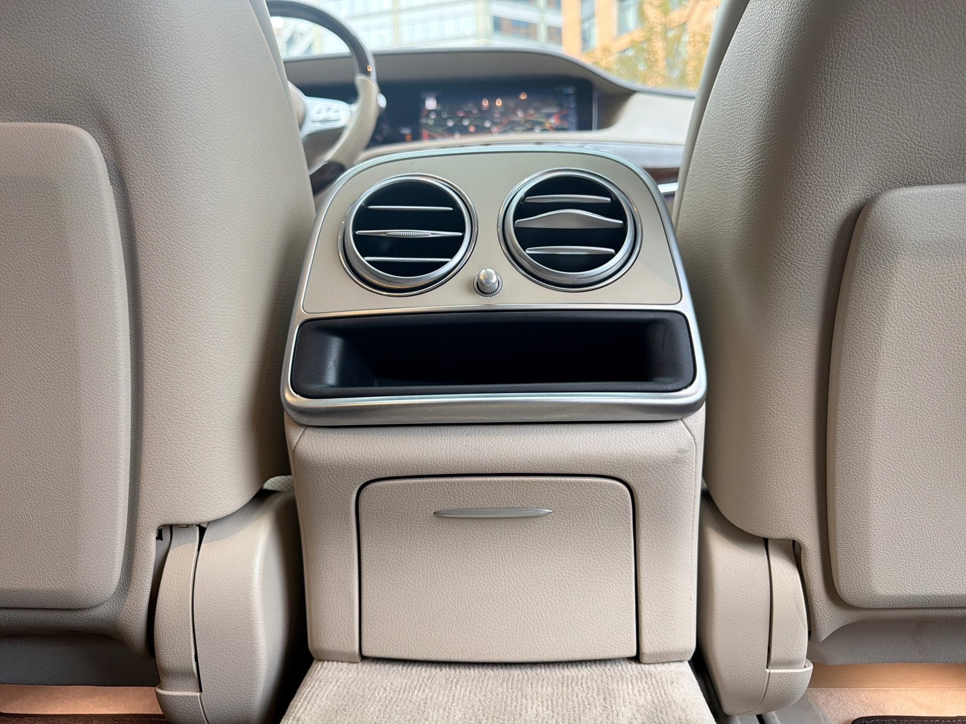 Used 2019 Mercedes-Benz S 560 Sedan image 37