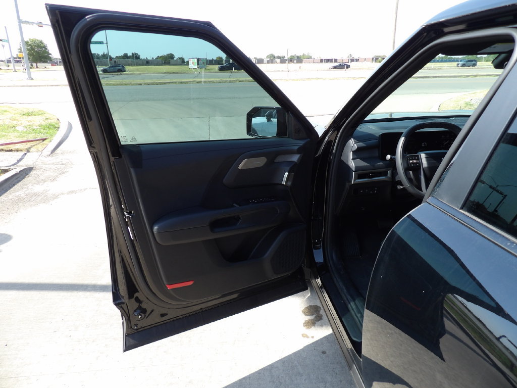 New 2027 Kia Telluride LX w/ Towing Package FWD image 9