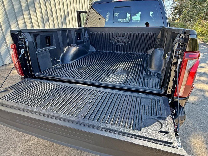 Used 2025 Ford F150 Lariat AWD/4WD image 12