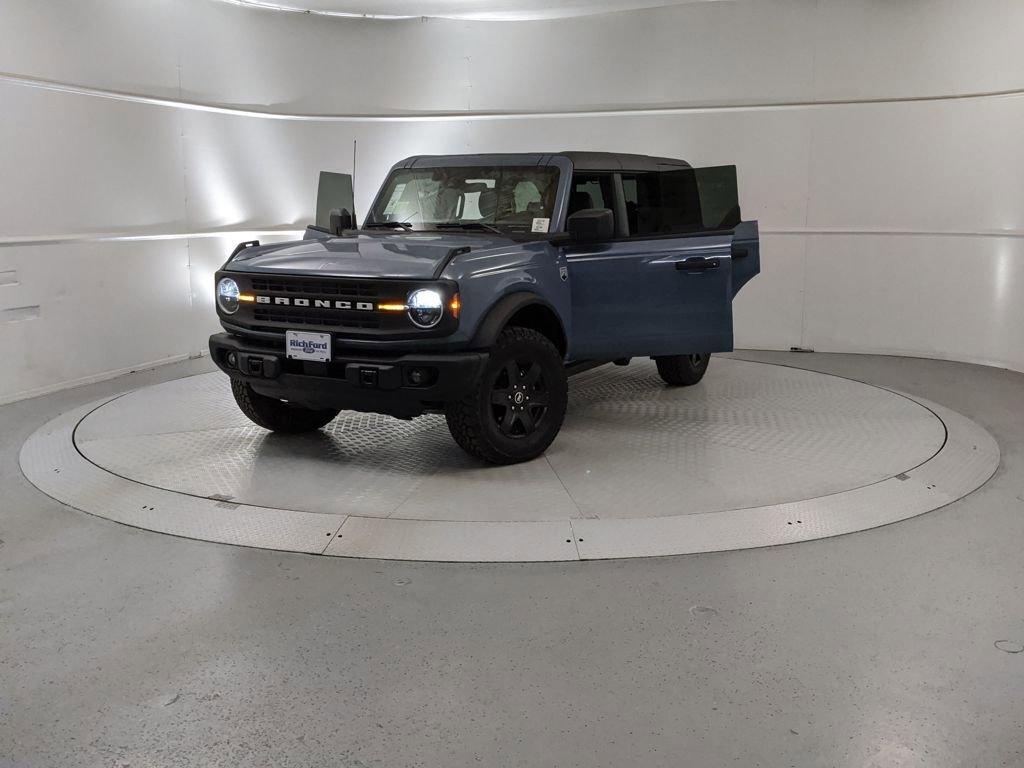 New 2025 Ford Bronco Big Bend w/ Black Diamond Package image 12