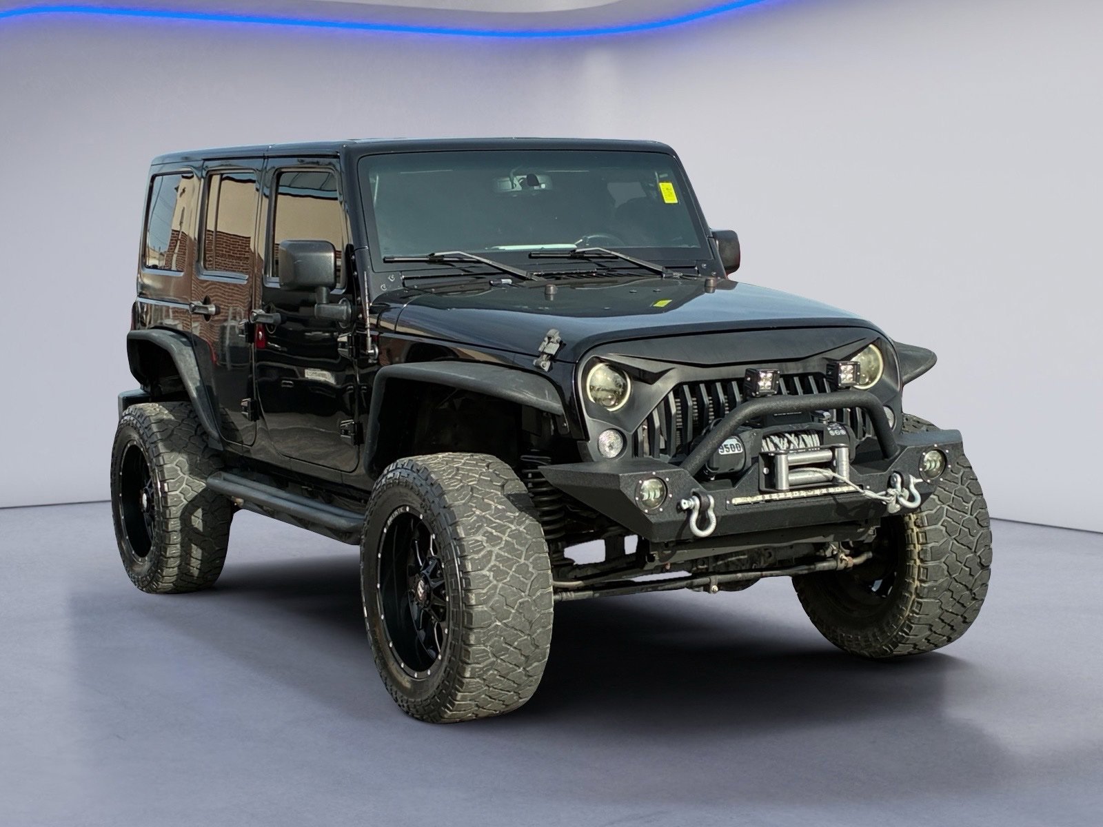 Used 2015 Jeep Wrangler Unlimited Sahara w/ Connectivity Group AWD/4WD image 5