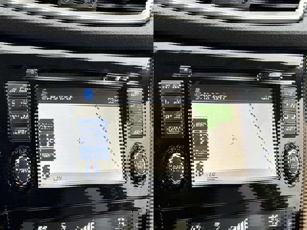 Used 2016 Nissan Rogue SV w/ SV Premium Package image 26