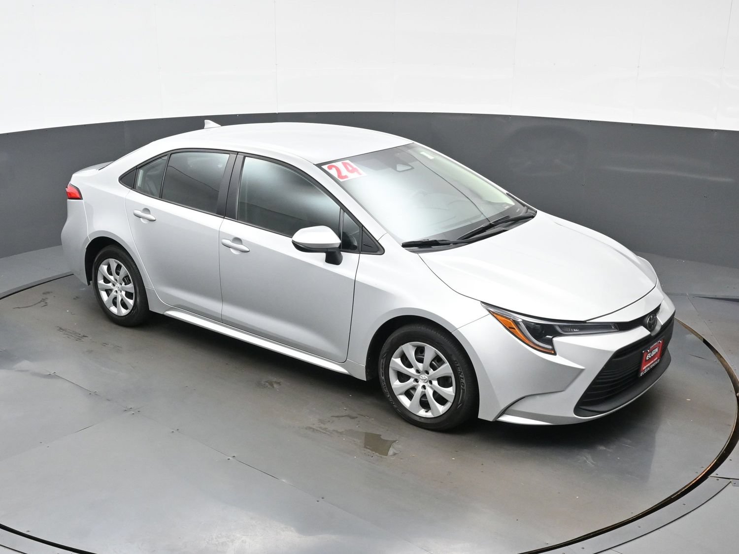 Used 2024 Toyota Corolla LE FWD image 31