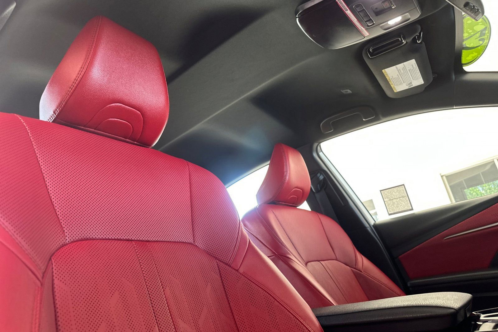 Used 2025 Toyota Camry XSE FWD image 18