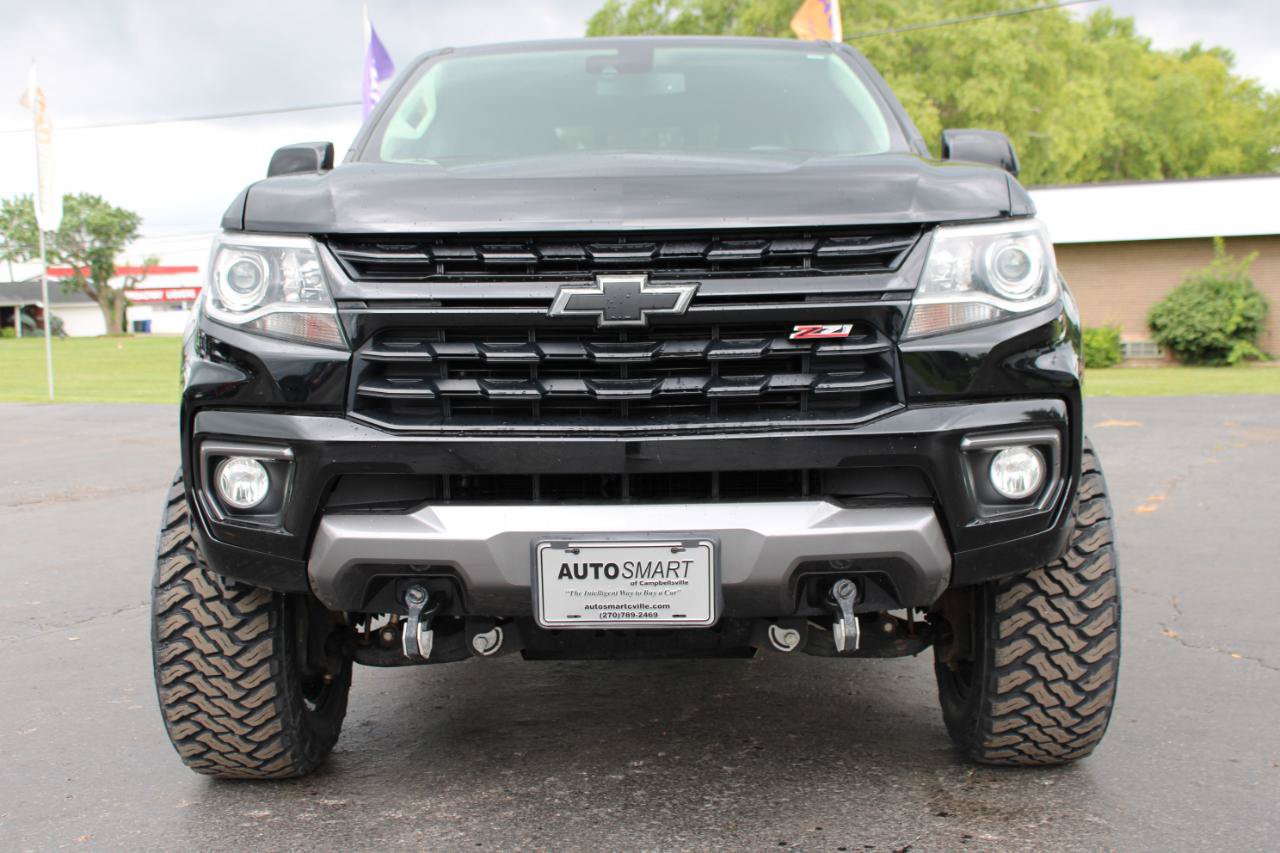Used 2021 Chevrolet Colorado Z71 w/ Z71 Midnight Edition AWD/4WD image 2