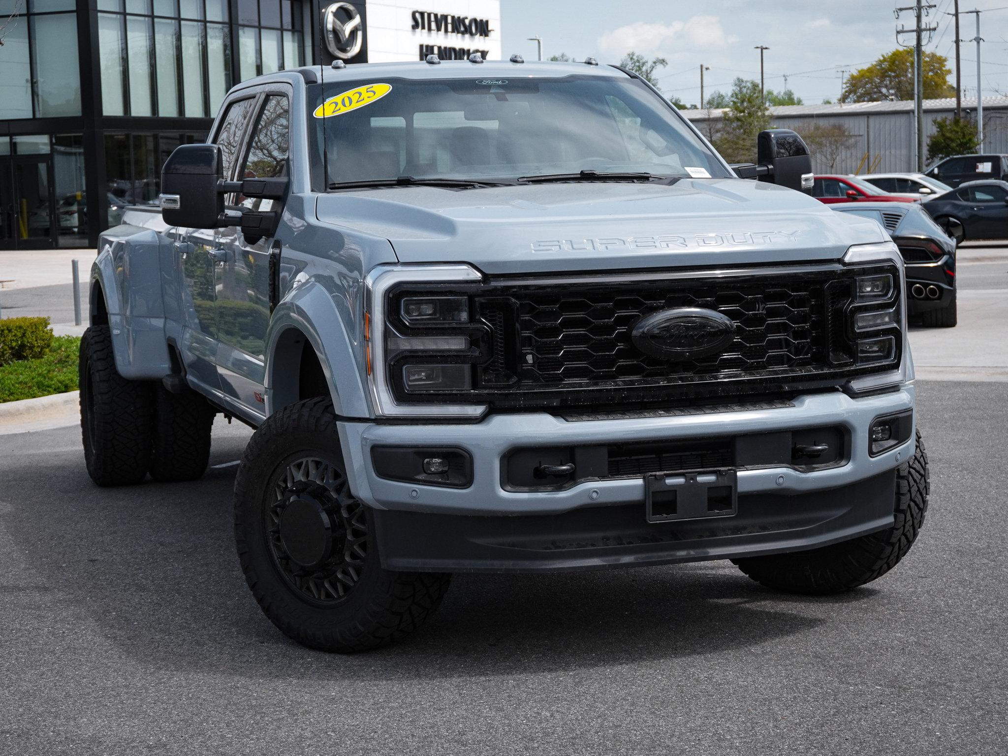 Used 2025 Ford F450 Platinum AWD/4WD image 2