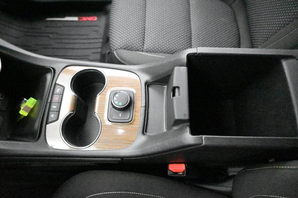 Used 2021 GMC Acadia SLE w/ LPO, Floor Liner Package AWD/4WD image 16