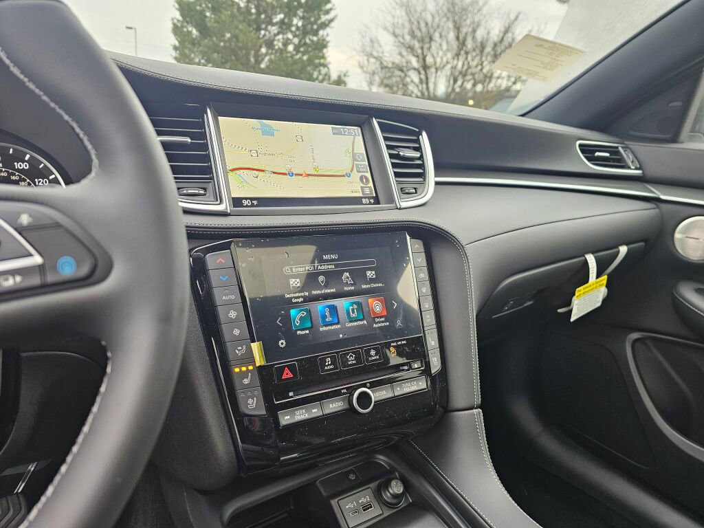 New 2025 INFINITI QX55 Essential image 27