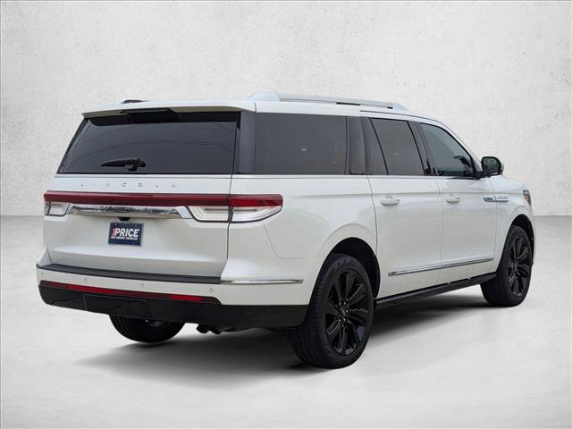 Used 2024 Lincoln Navigator L Reserve image 5