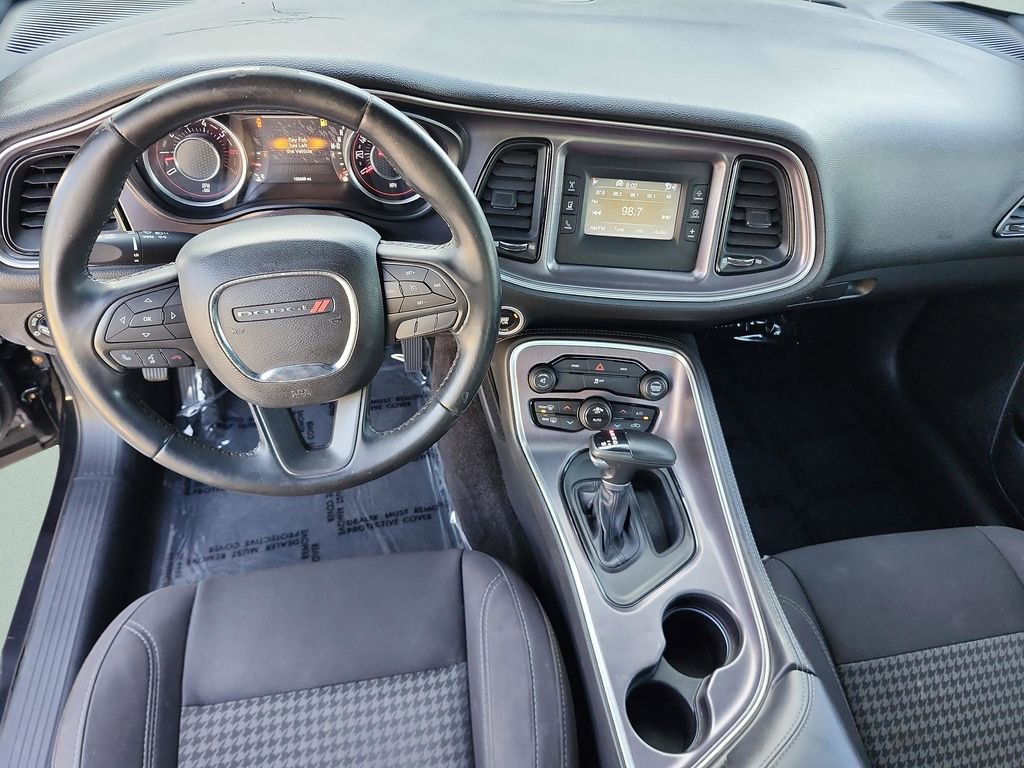 Used 2015 Dodge Challenger R/T w/ Quick Order Package 28B R/T RWD image 19
