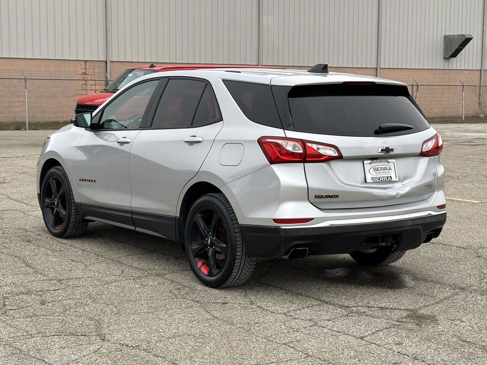 Used 2019 Chevrolet Equinox LT image 3