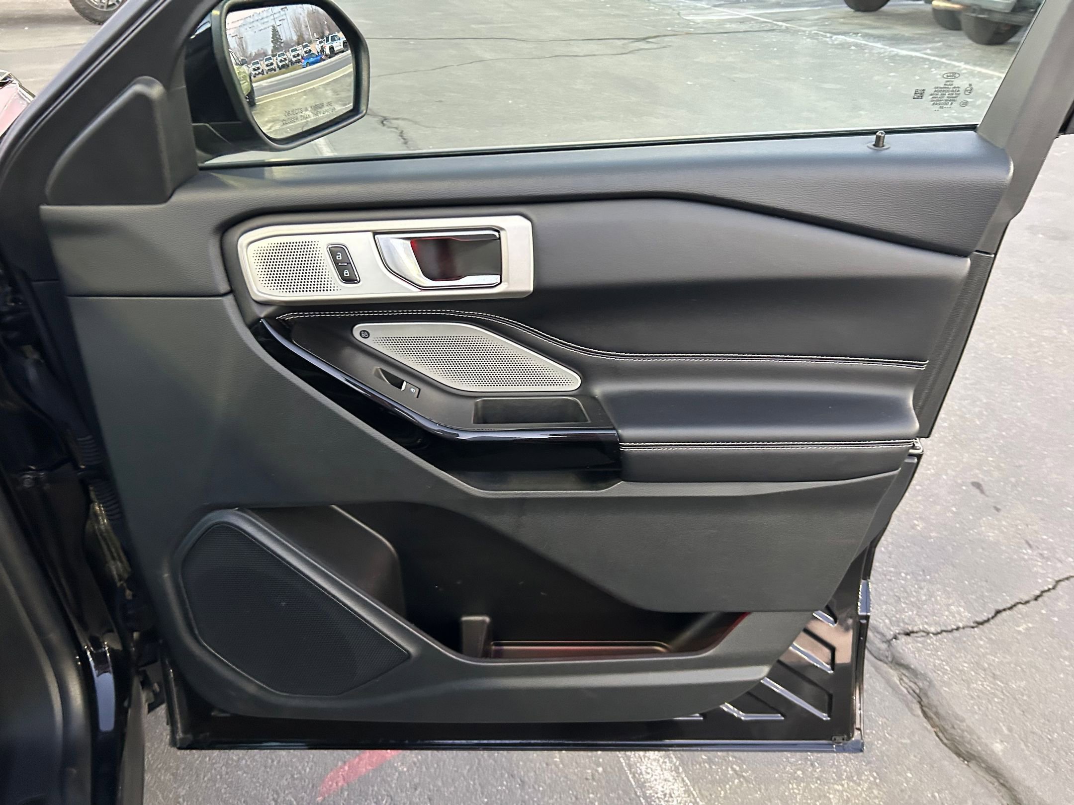 Used 2022 Ford Explorer ST w/ Equipment Group 401A image 28