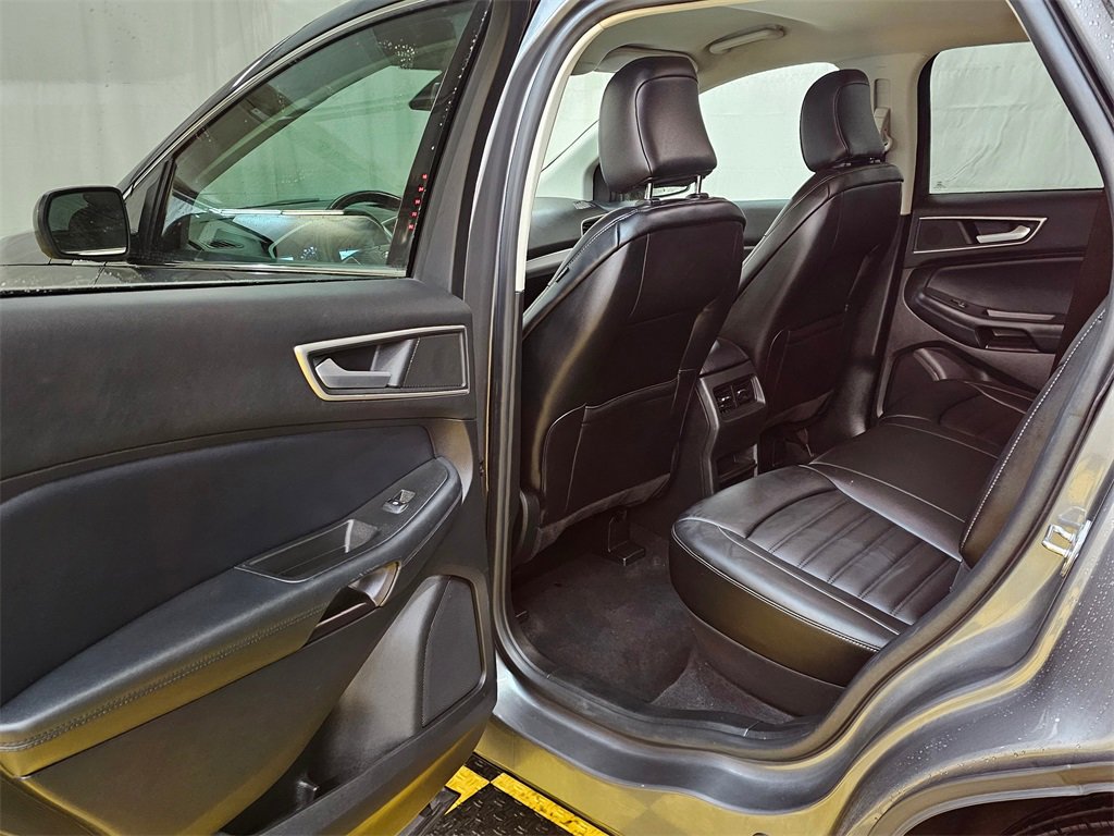 Used 2021 Ford Edge SEL w/ Cargo Accessory Package image 15