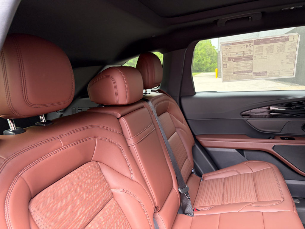 New 2026 Lincoln Nautilus Reserve w/ Jet Appearance Package AWD/4WD image 26