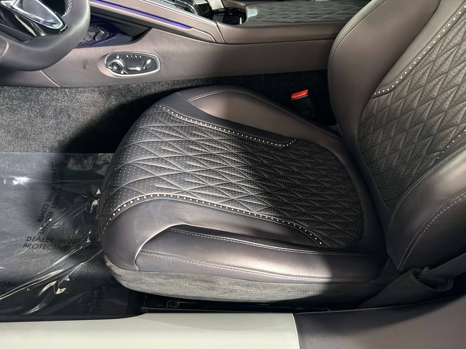 Used 2024 Aston Martin DB12 Coupe RWD image 30