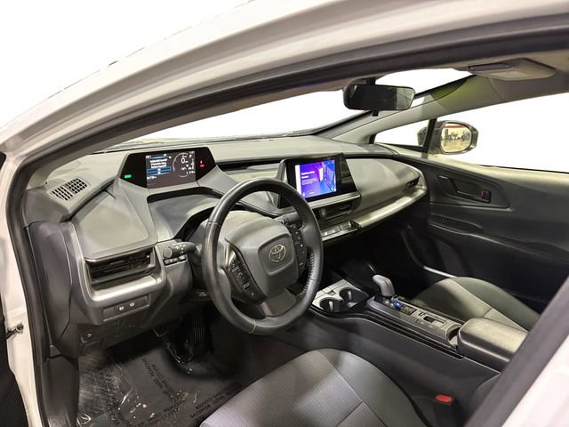 Used 2023 Toyota Prius LE AWD/4WD image 9