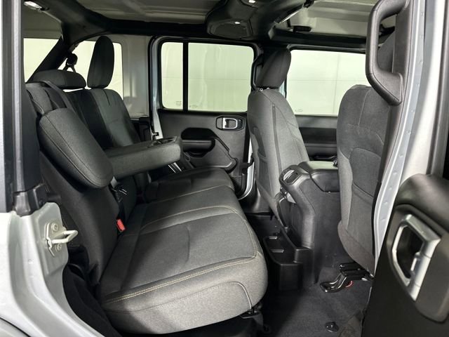 Used 2024 Jeep Wrangler Unlimited w/ Convenience Group image 27