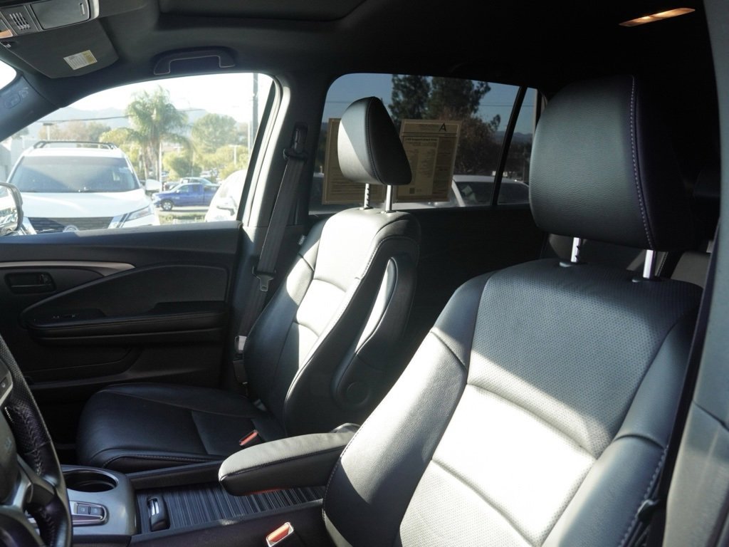 Used 2023 Honda Passport EX-L image 16