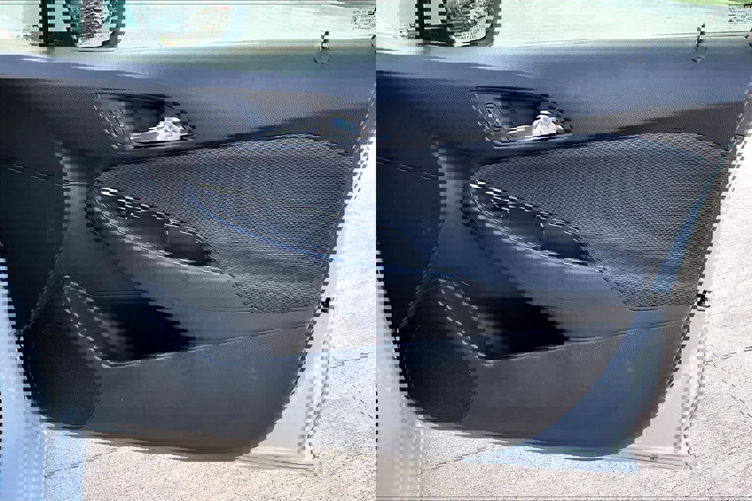 Used 2019 Chevrolet Cruze LS w/ LS Convenience Package image 22