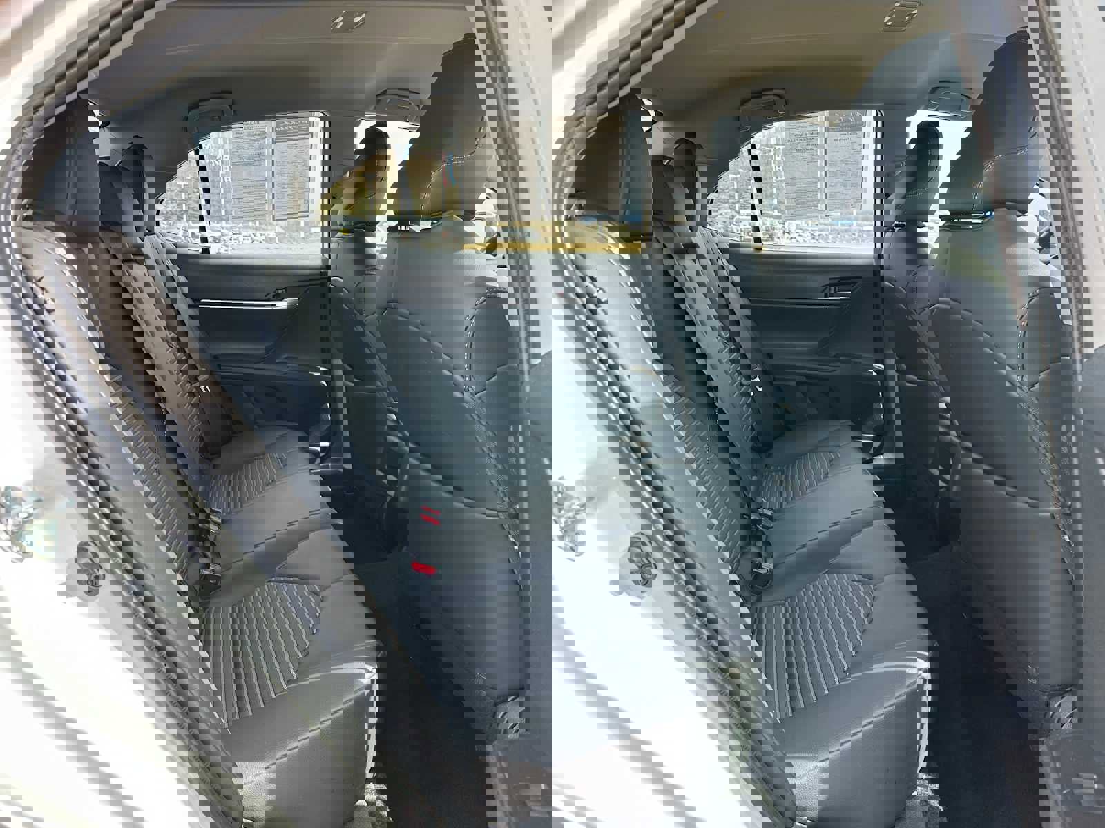 Used 2023 Toyota Camry SE image 12