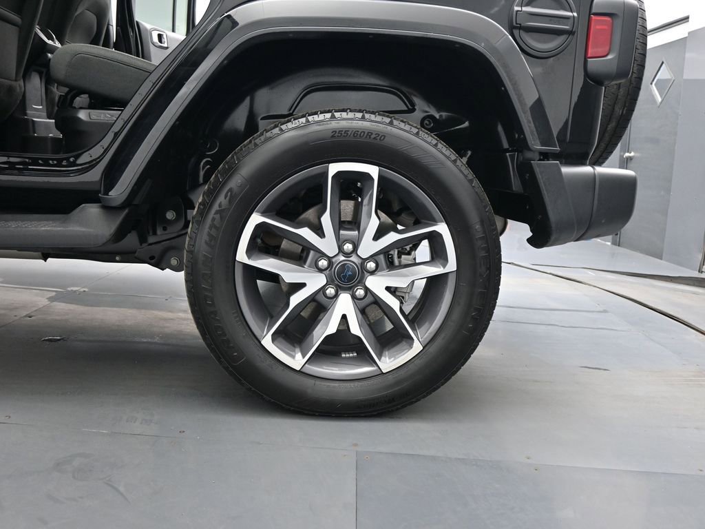 Used 2024 Jeep Wrangler Unlimited AWD/4WD image 19