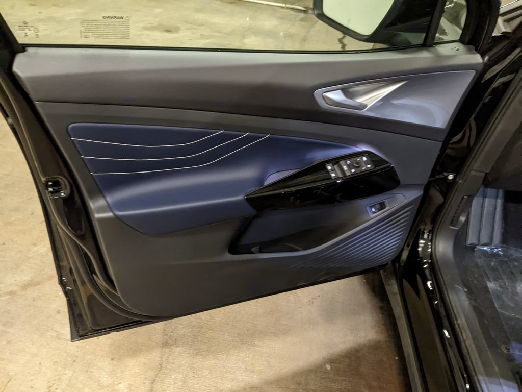 New 2026 Volkswagen ID.4 Pro S Plus AWD/4WD image 9