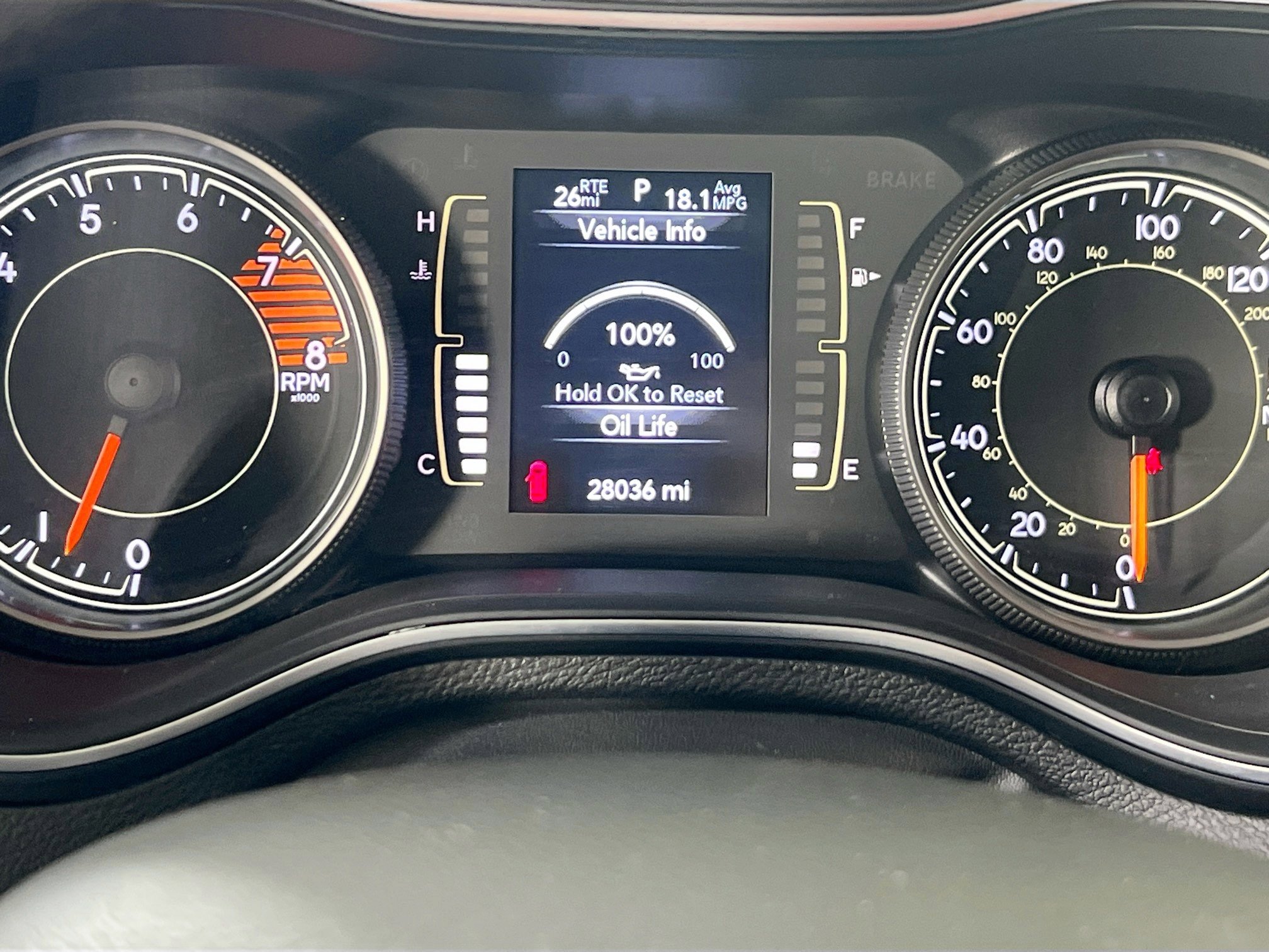 Used 2022 Jeep Cherokee Latitude w/ Sun & Sound Group AWD/4WD image 11