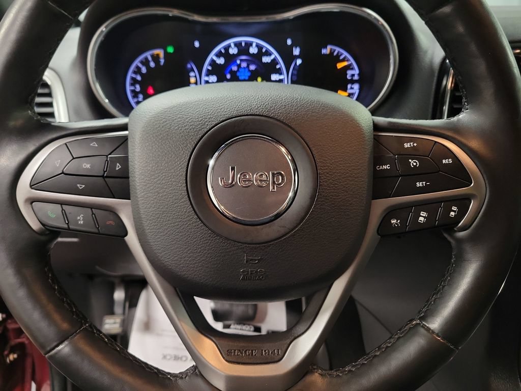 Used 2020 Jeep Grand Cherokee Limited AWD/4WD image 25