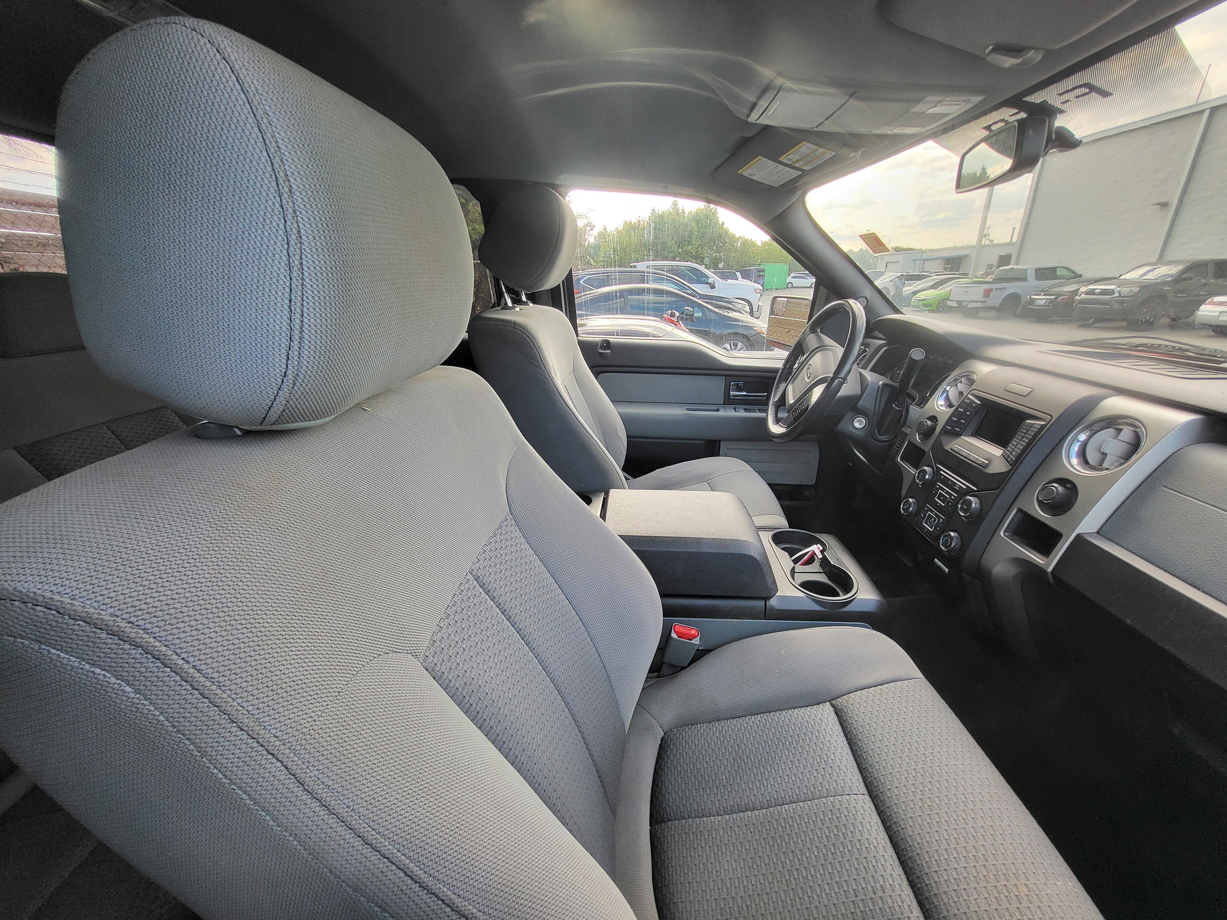 Used 2013 Ford F150 XLT w/ XLT Chrome Pkg AWD/4WD image 8