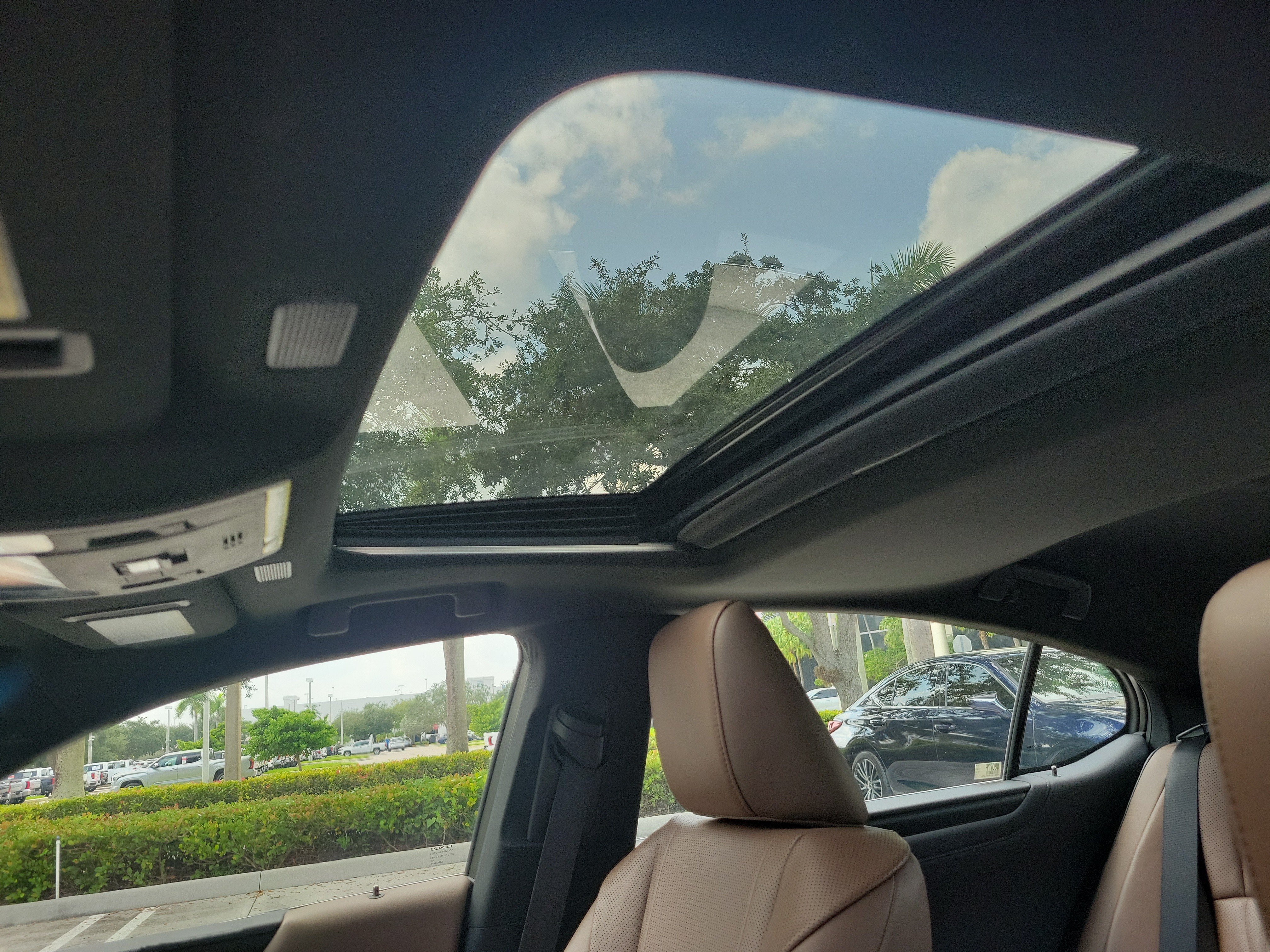 Used 2025 Lexus ES 250 w/ Luxury Package AWD/4WD image 25