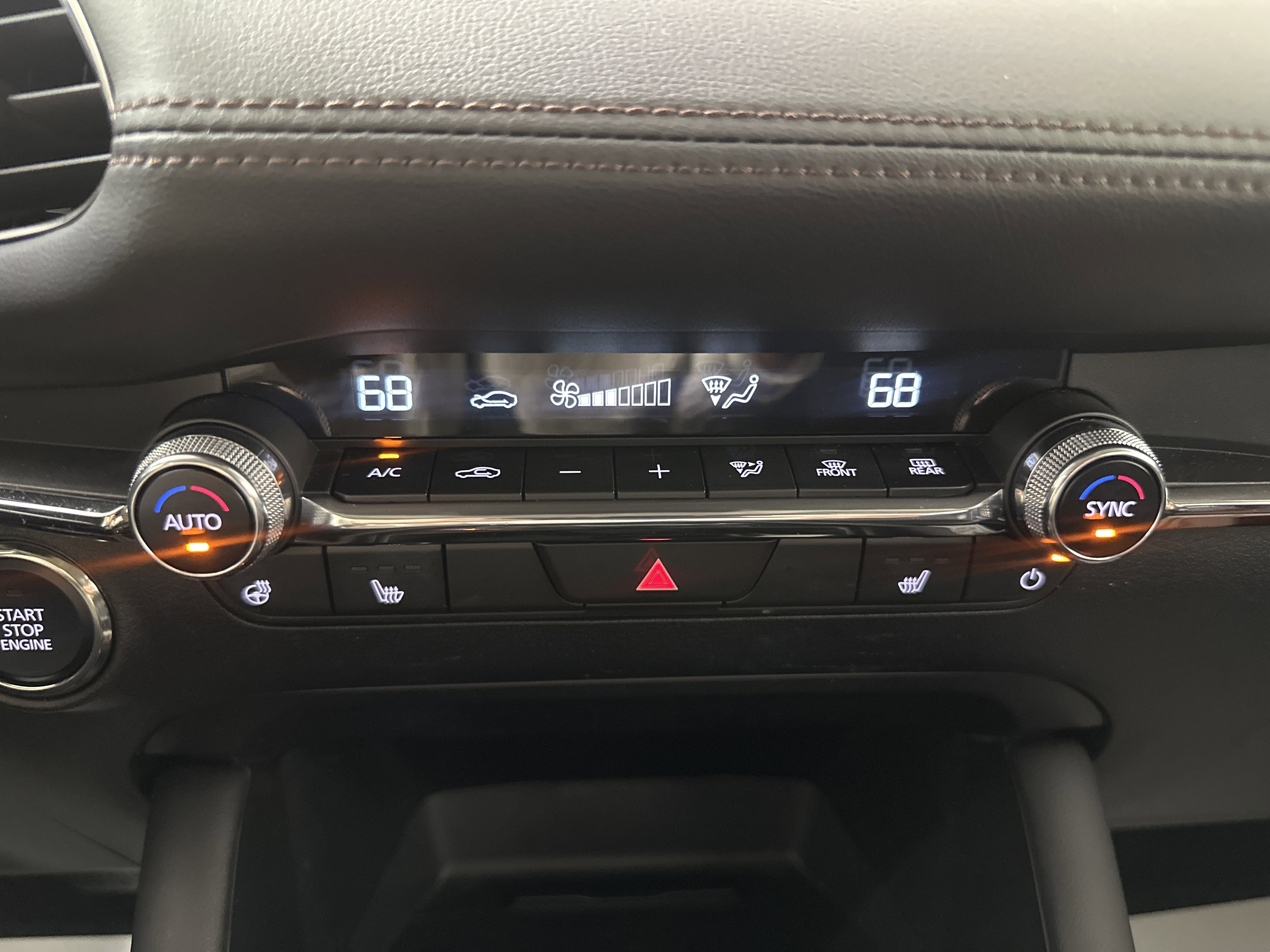 Certified 2025 MAZDA MAZDA3 2.5 Turbo Sedan w/Premium Plus image 18