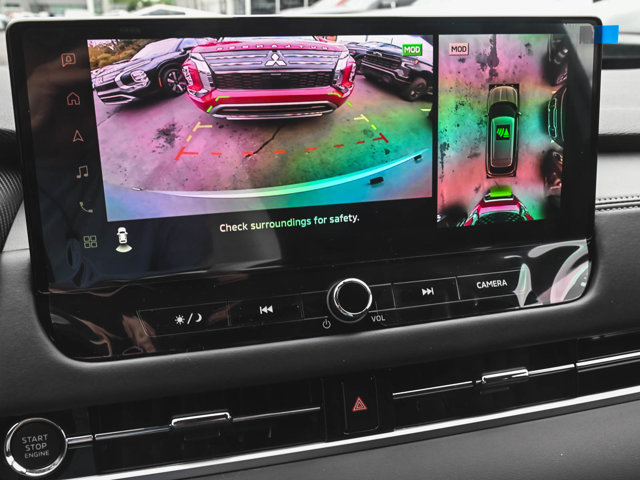 New 2025 Mitsubishi Outlander SE image 17