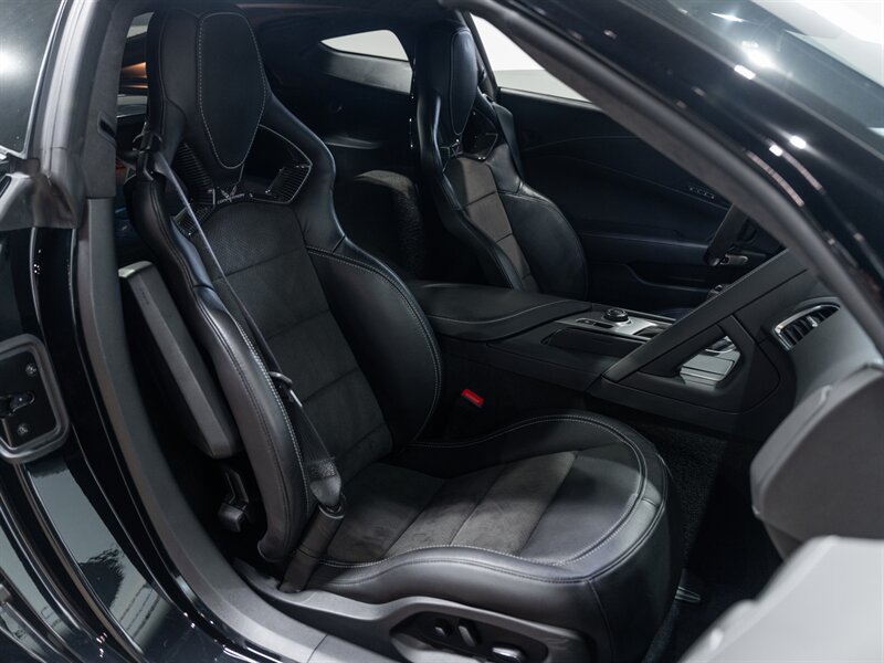 Used 2019 Chevrolet Corvette ZR1 RWD image 18