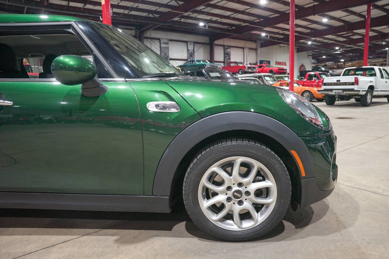 Used 2015 MINI Cooper S image 11