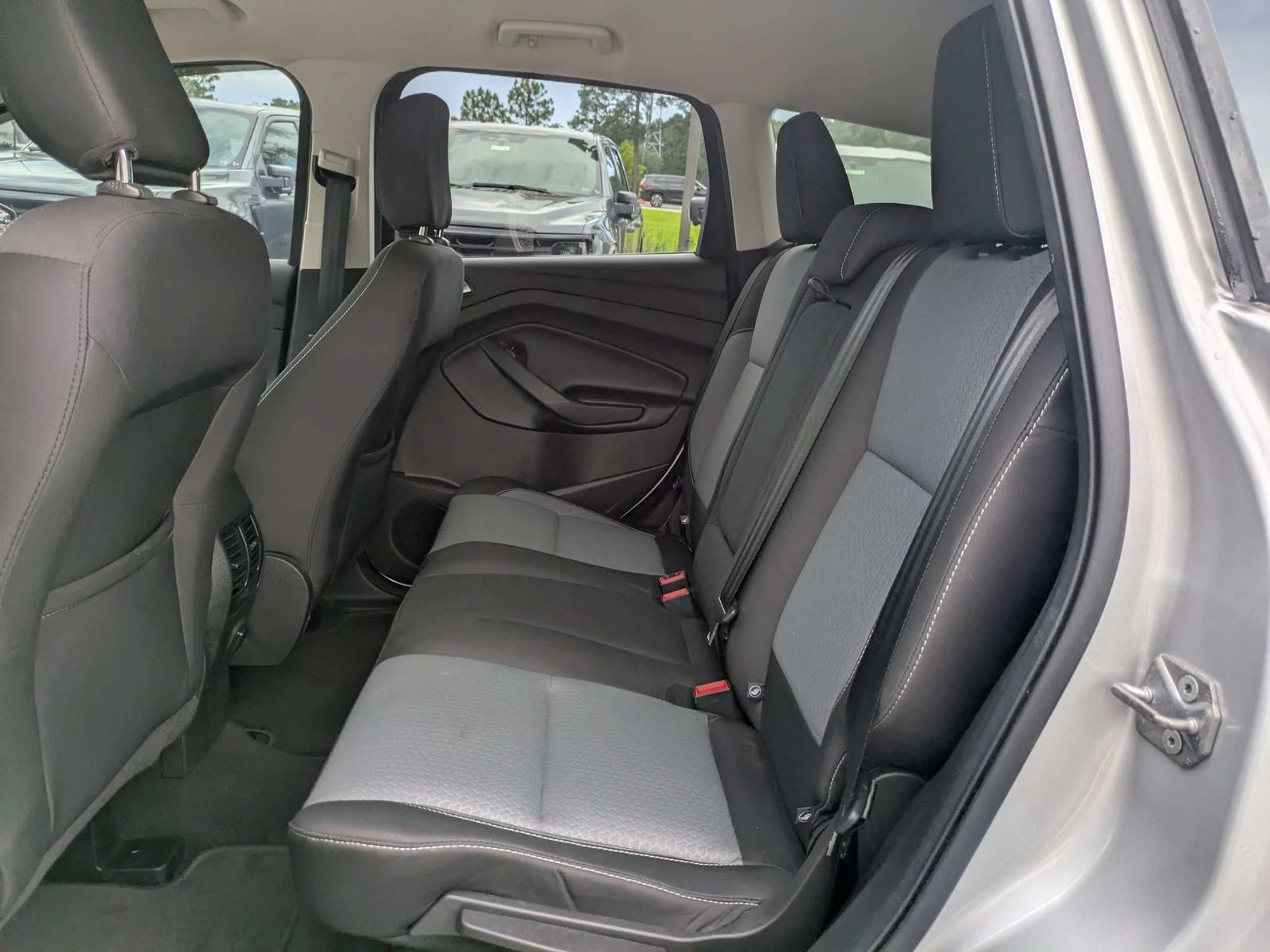 Certified 2018 Ford Escape SE w/ SE Sync 3 Package FWD image 8