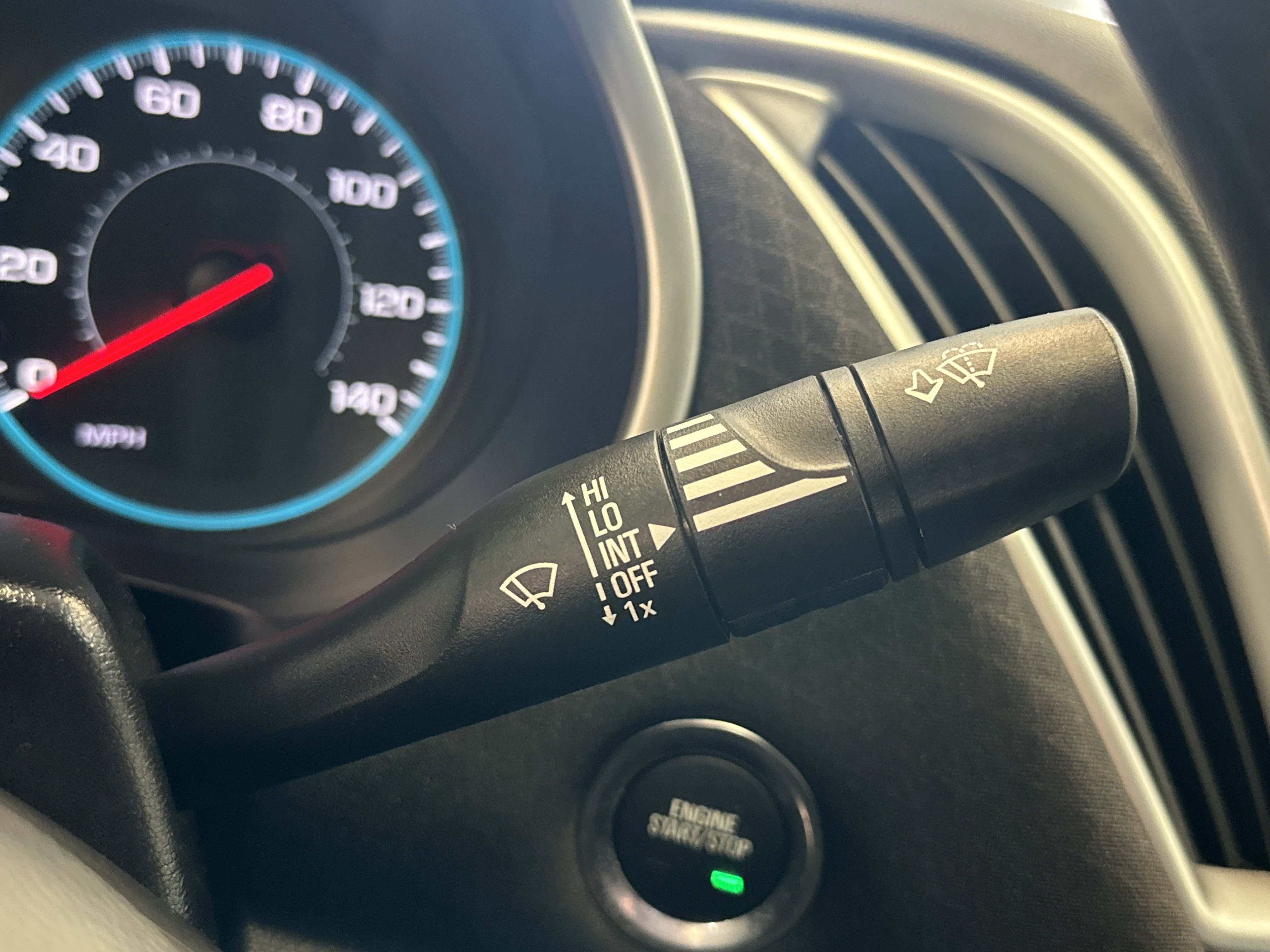 Used 2020 Chevrolet Malibu LS image 31