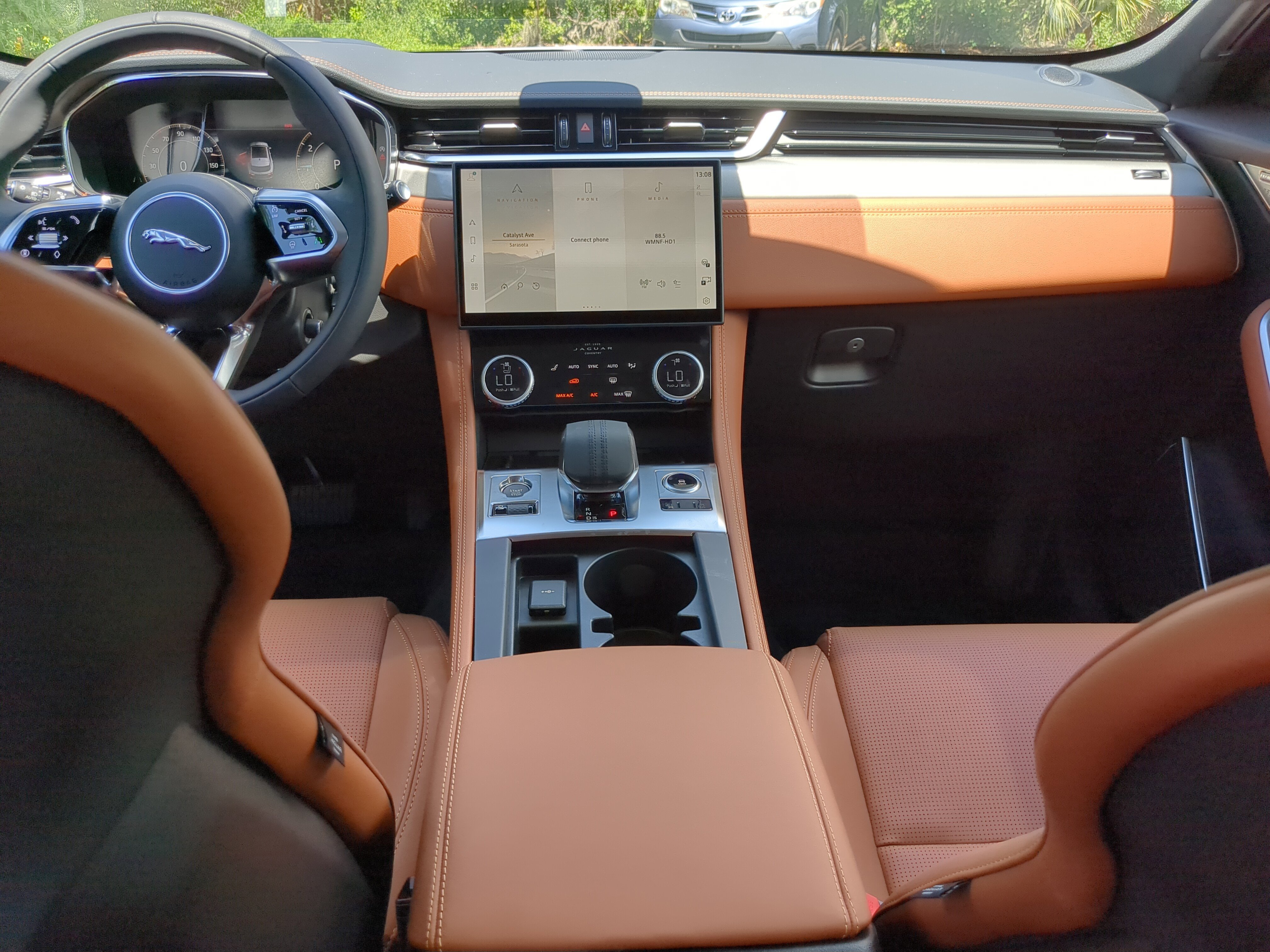 New 2026 Jaguar F-PACE R-Dynamic S AWD/4WD image 14