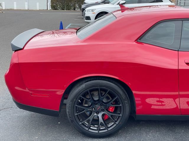 Used 2016 Dodge Challenger SRT Hellcat image 21