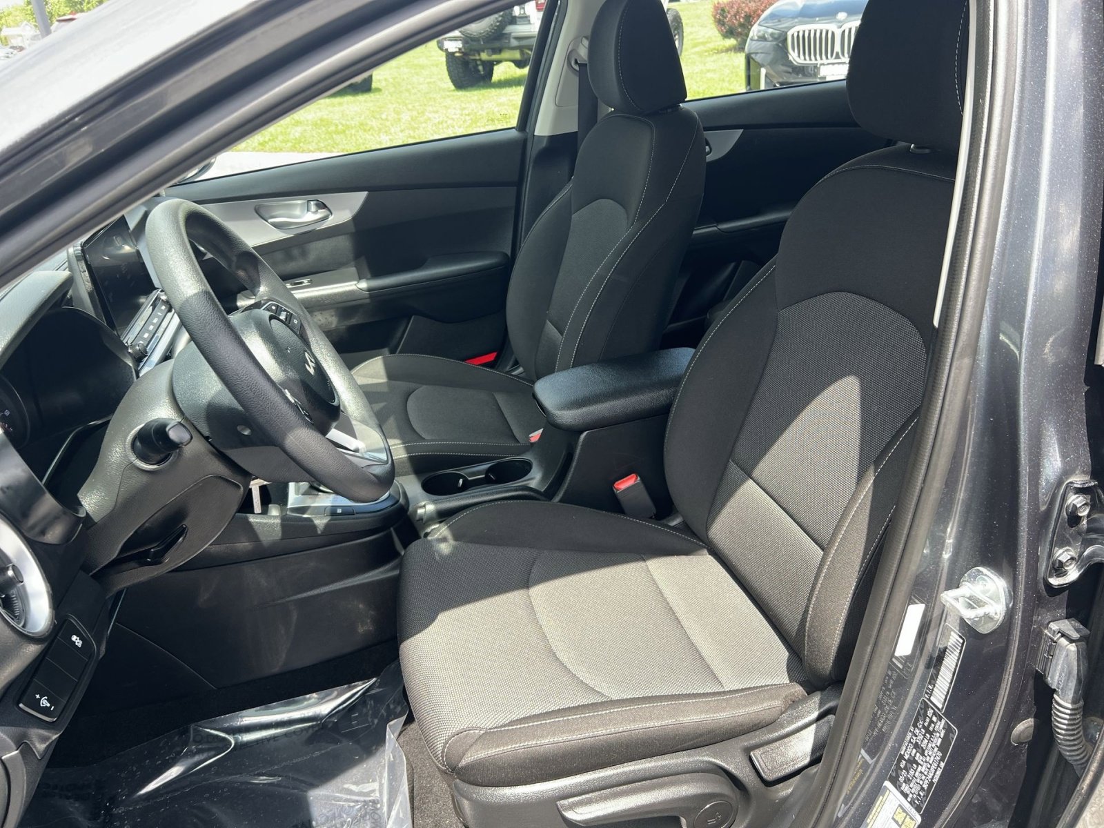 Used 2023 Kia Forte LXS FWD image 13