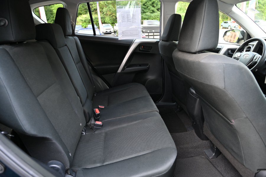 Used 2017 Toyota RAV4 LE w/ Carpet Mat Package AWD/4WD image 14