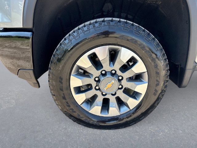 New 2026 Chevrolet Silverado 2500 Custom w/ Custom Value Package AWD/4WD image 10