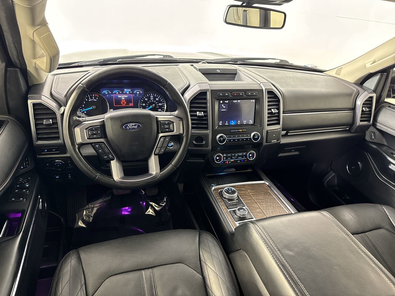 Used 2019 Ford Expedition Platinum image 23