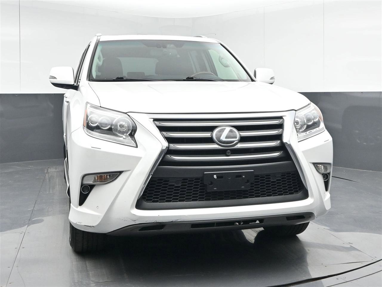Used 2016 Lexus GX 460 Luxury AWD/4WD image 2