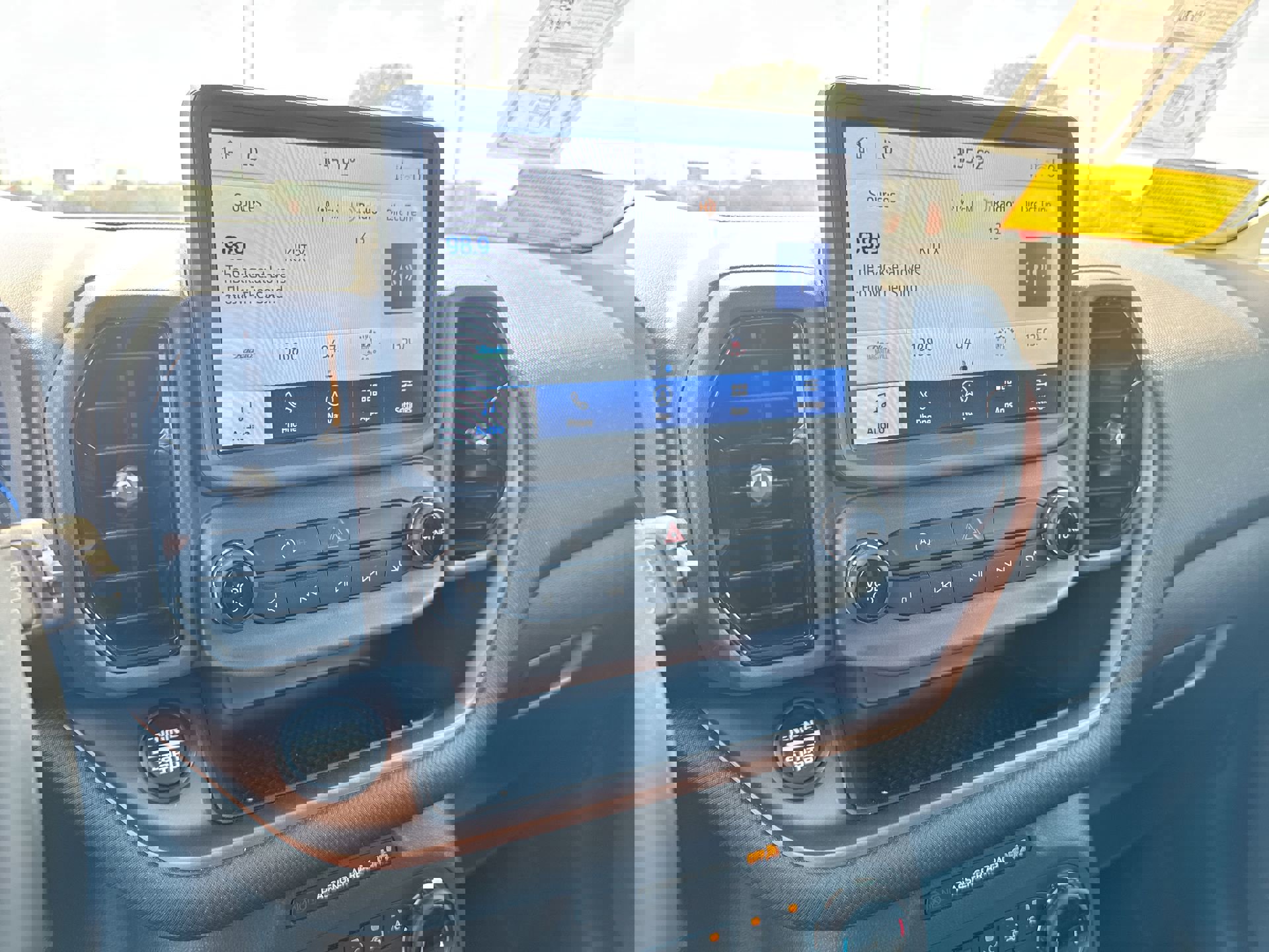 Certified 2024 Ford Bronco Sport Outer Banks w/ Tech Package image 17