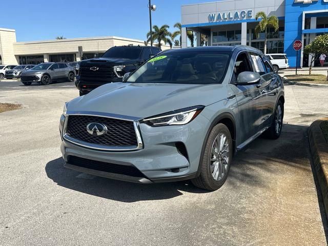 Used 2025 INFINITI QX50 Luxe image 3