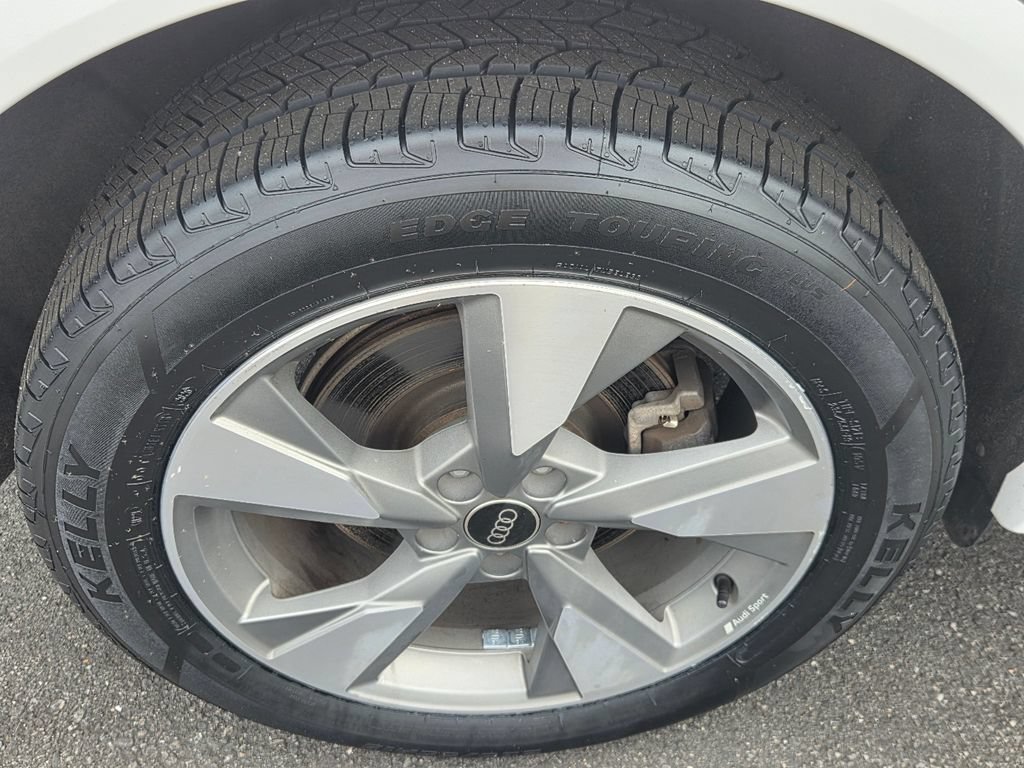 Used 2023 Audi Q5 Premium Plus w/ Premium Plus Package AWD/4WD image 11