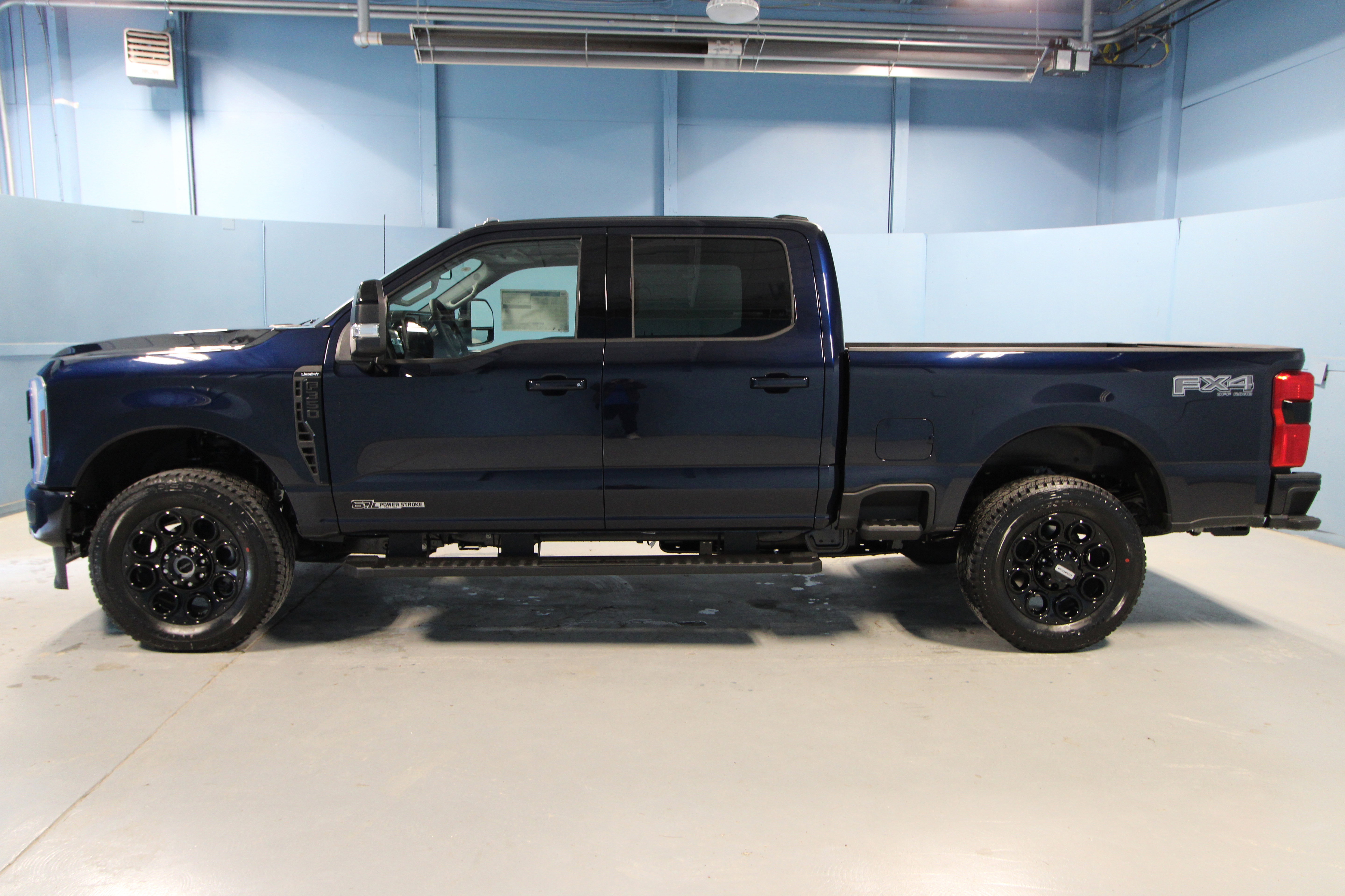 New 2025 Ford F350 Lariat w/ Lariat Ultimate Package image 32