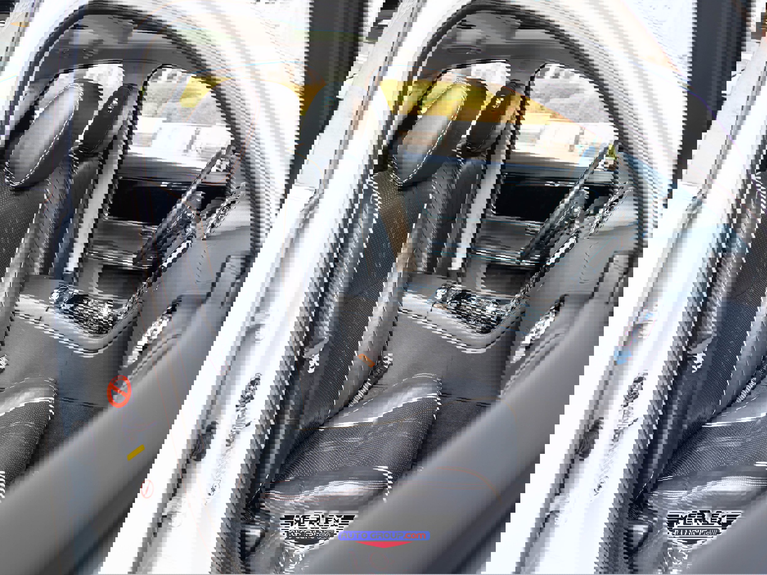 Used 2019 Jaguar XJ R-Sport image 17