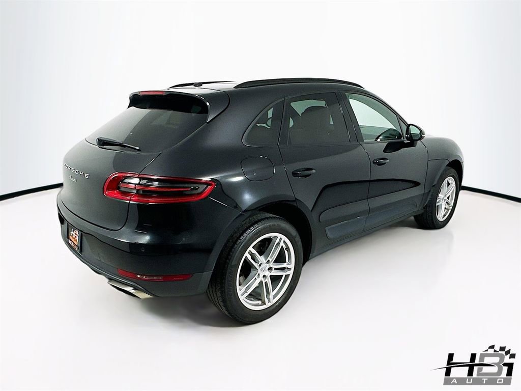 Used 2018 Porsche Macan AWD/4WD image 6